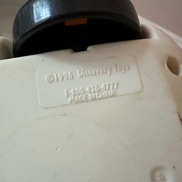 Vintage Discovery Toys To The Rescue Activity Fire Truck 1996 - Picture 12 of 12